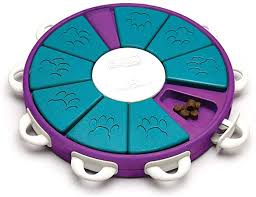 Outward Hound Twister Treat Dispensing Game